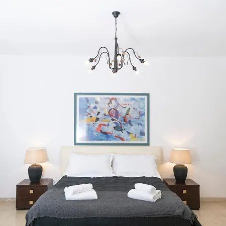 San Peter Terrace View Vakantiehuis *
